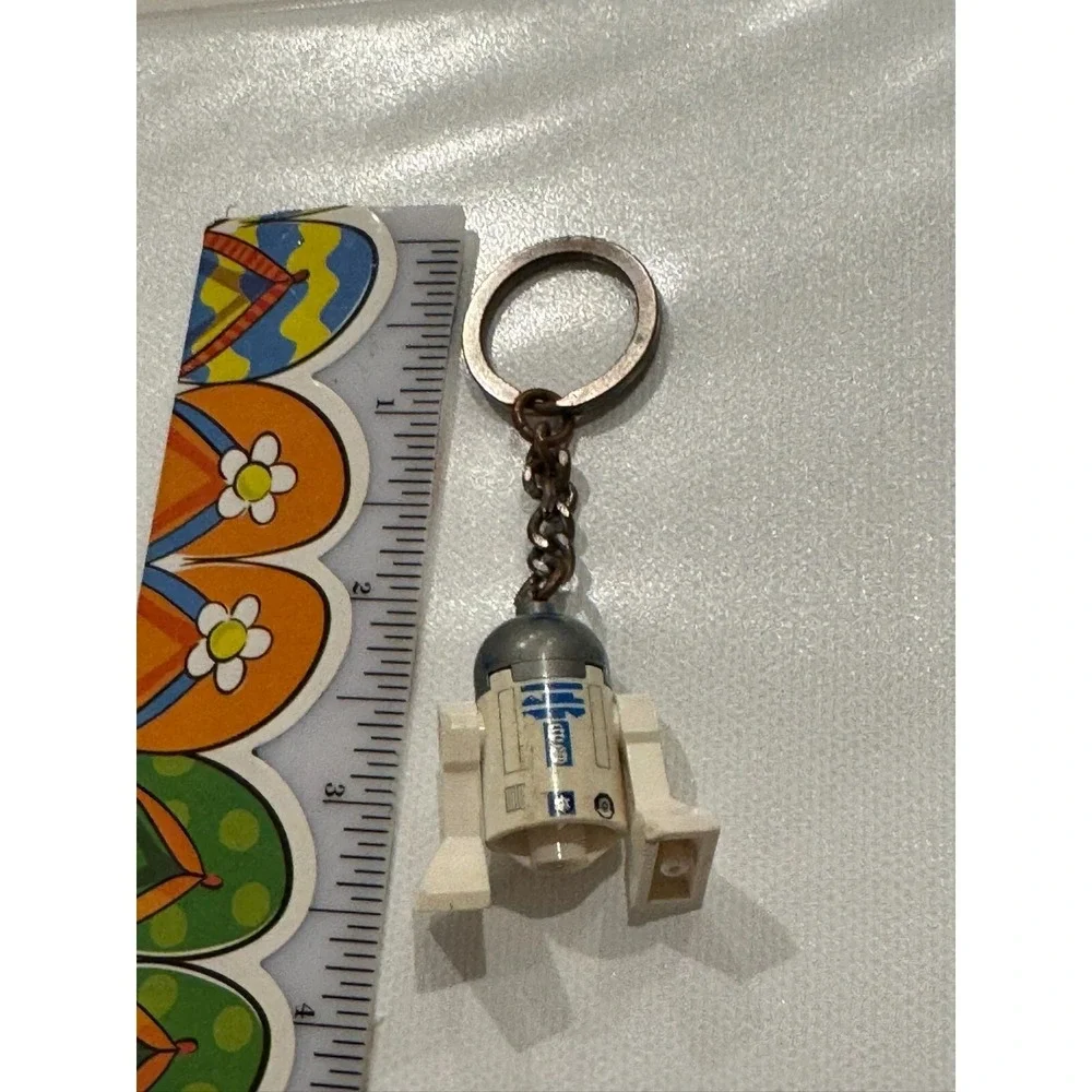 Lego Star Wars R2D2 Minifigure Keychain - Picture 7 of 8